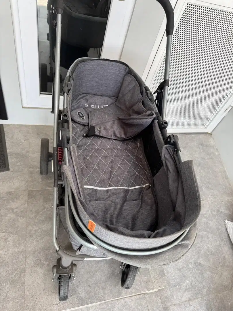 Stroller Bayi Baru Lahir