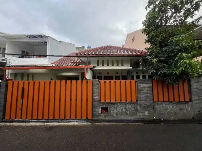 DIJUAL RUMAH SEMI FURNISHED FULL RENOVASI BUAHBATU BANDUNG