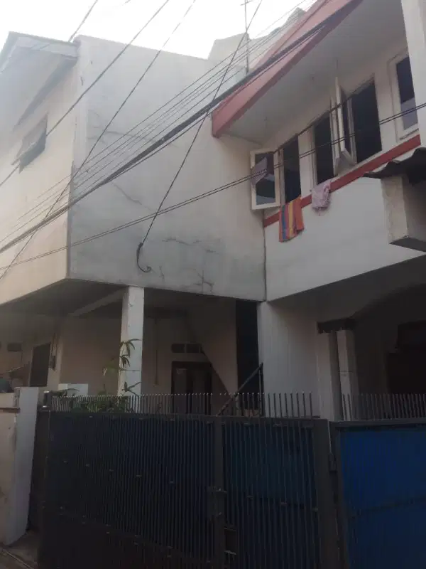 RUMAH 2 LANTAI PLUS KOST AN DITEBET HARGA 1Man