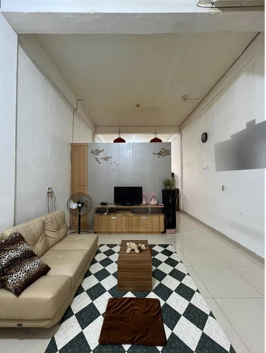 Dijual Townhouse SHM Jl Pasar Iii Gg Kurnia Harga Hemat Kantong