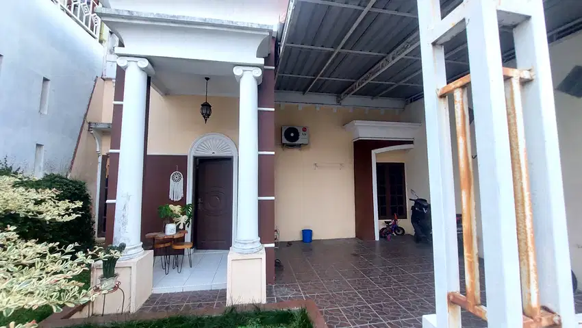 Dijual Cepat Rumah di Jl Sm Raja Komplek Taman Riviera