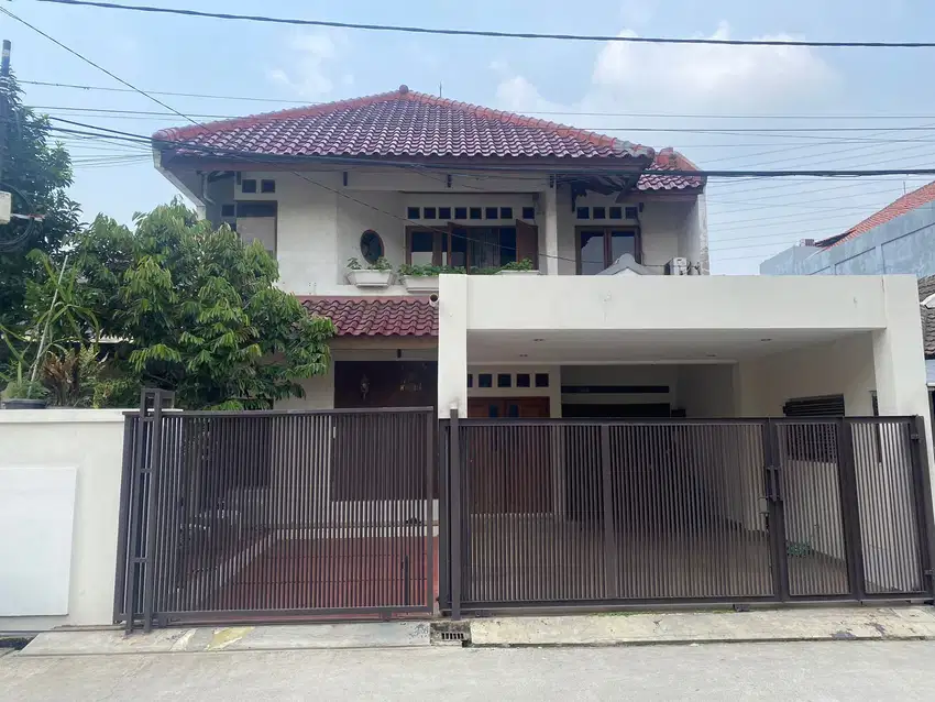 Dijual rumah nyaman di area Jatibening Bekasi