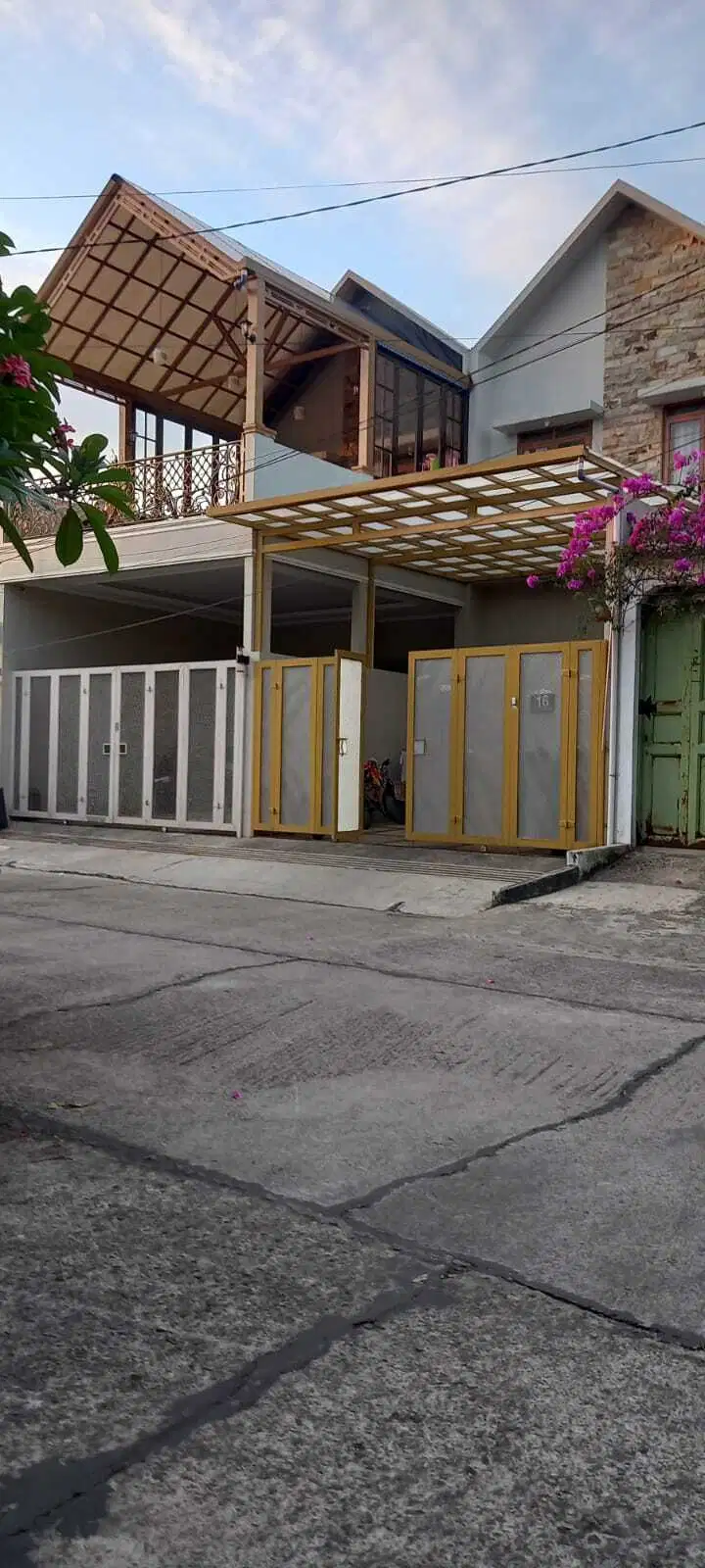 Edisi Turun Harga!Rumah 2 Lantai di Arcamanik Endah Antapani Murah!