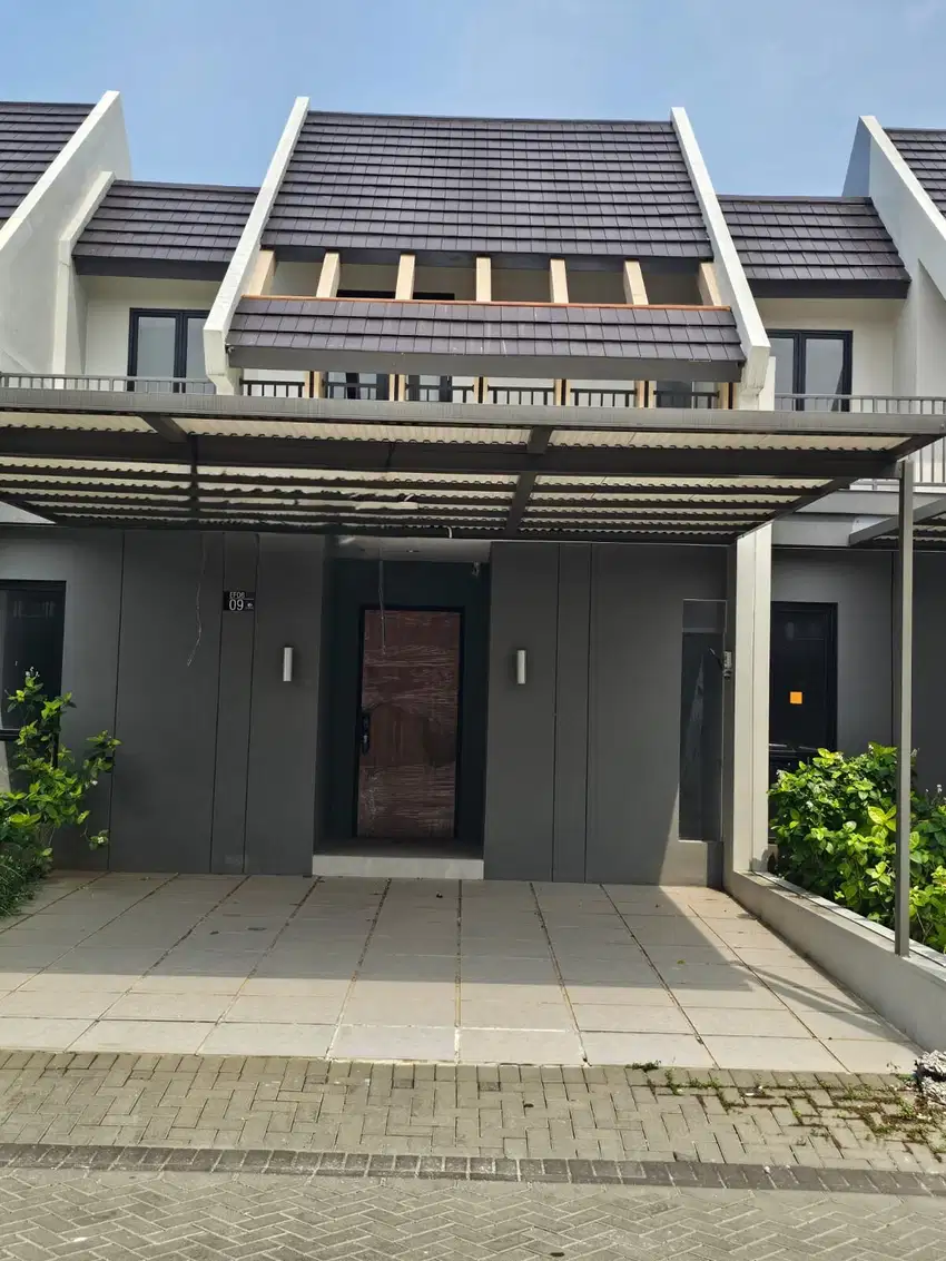 Dijual Rumah di Z living Luas 154 cm2, Kamar 4, Grand Wisata Bekasi