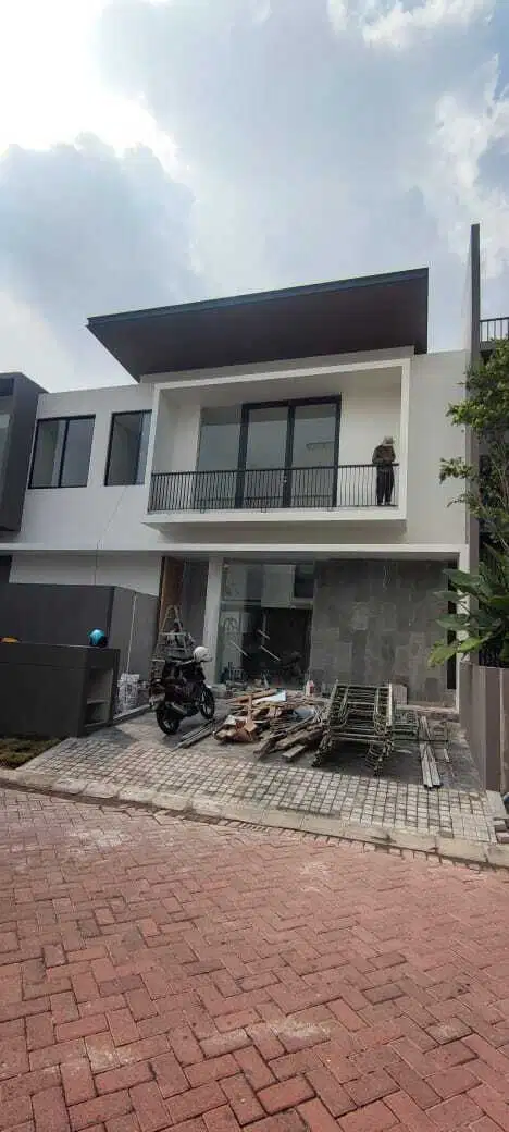 Rumah Baru Dian Istana Minimalis 2 Lantai Spek Premium Siap Huni