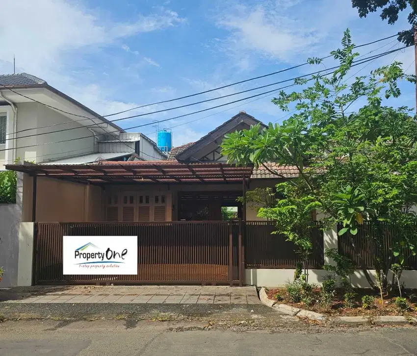 Dijual Rumah Bisa Untuk Kantor atau Tempat Usaha Cafee & Lainnya