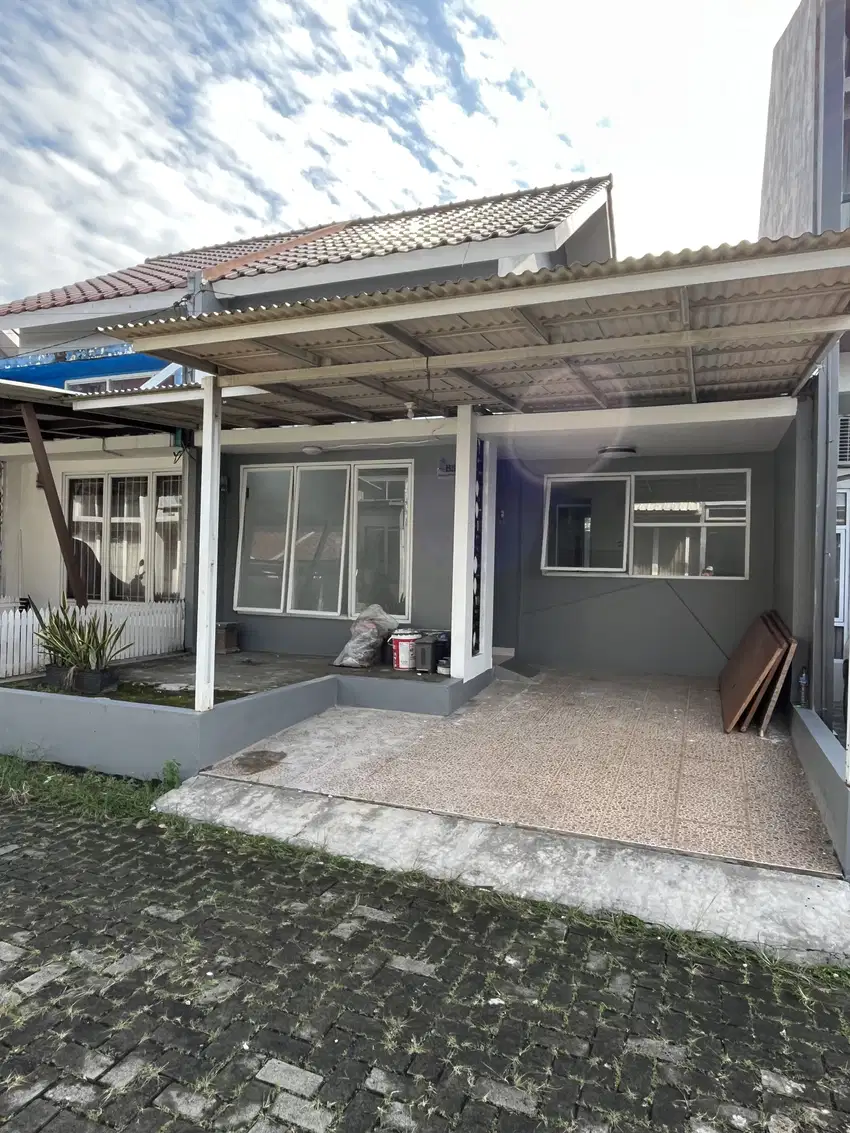 Rumah di jual murah samping sekolah citra negara Beji tanah baru depok