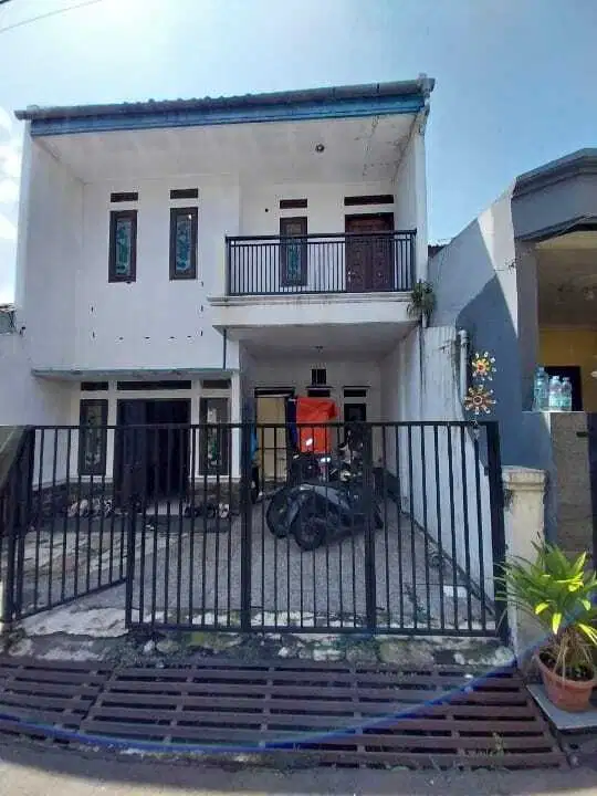 Rumah 2 lantai antapani bandung  dekat jl kuningan bebas banjir