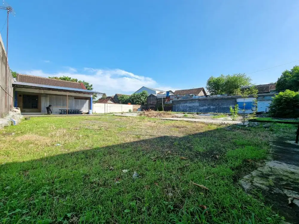 Jual Tanah Strategis Pinggir Jalan Raya Bonus Rumah Banjarsari Solo