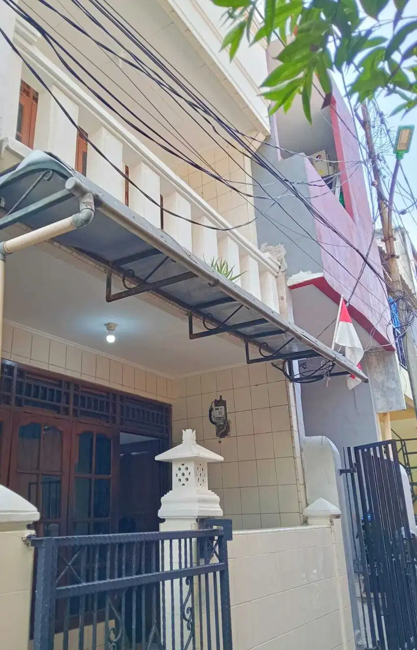 Dijual Rumah Rapih 2lt di Latumenten Grogol, Jakarta Barat 1,1M