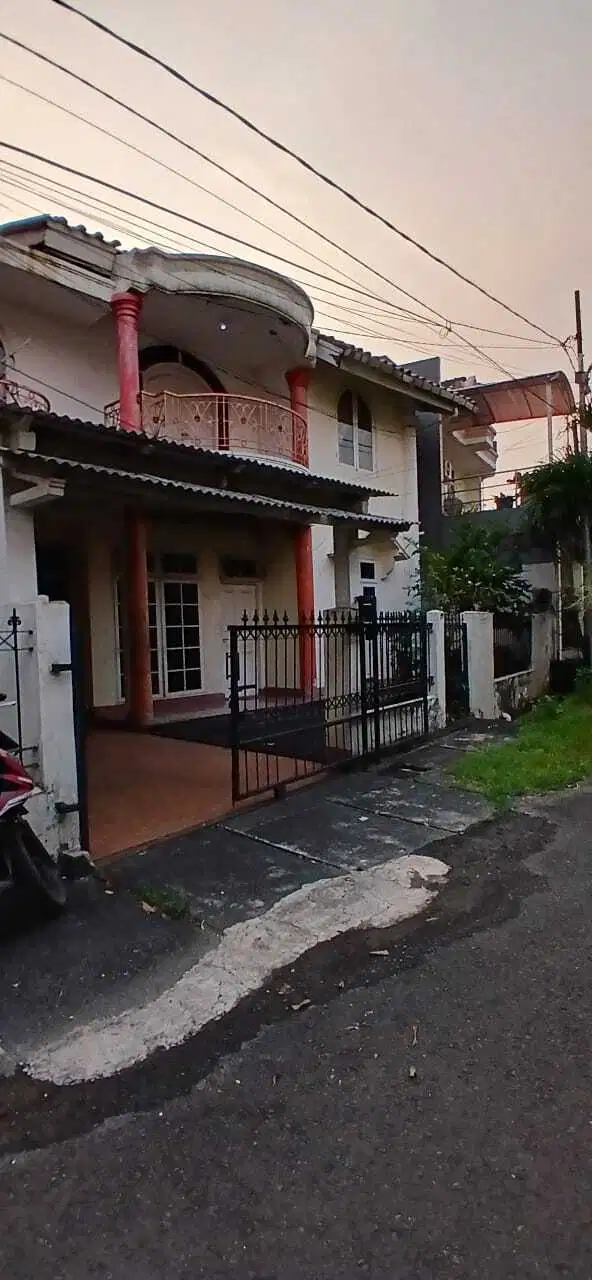 RUMAH STRATEGIS DAN BEBAS BANJIR HARGA MENARIK