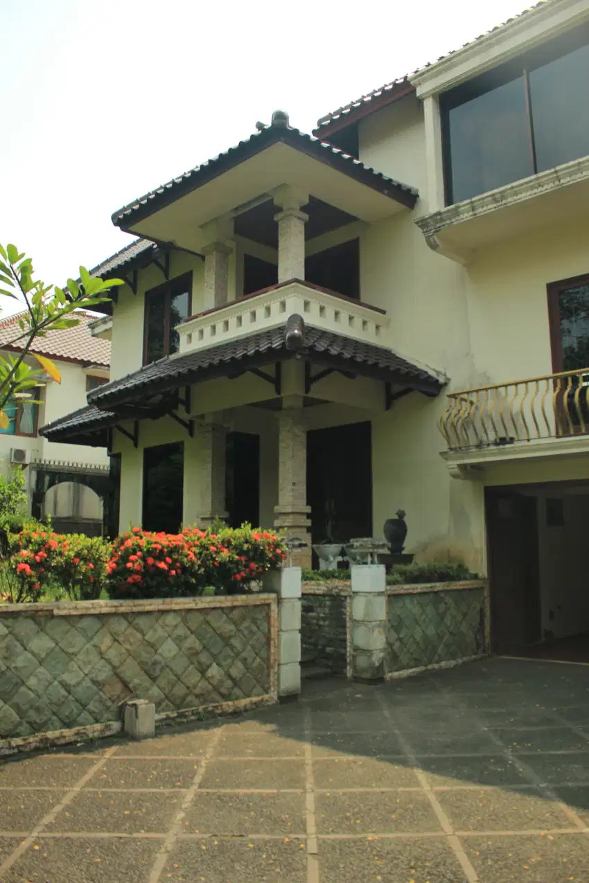 Banting Harga Rumah Elit Selatan Jakarta