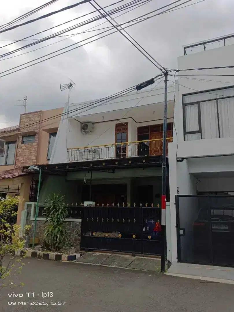 Rumah Siap Huni, Nyaman, Bebas Banjir Di Perum Taman Buaran Indah