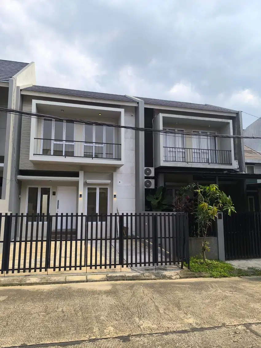 Rumah Asri Murah 2 Lantai di Bukit Golf Cibubur Riverside siap huni