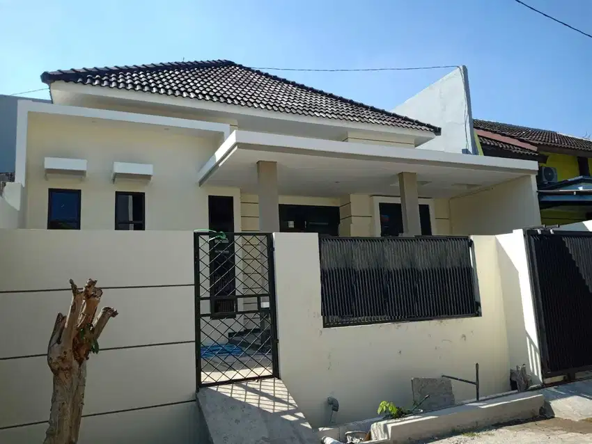 Rumah Di Puri Anjasmoro Semarang Dekat Bandara