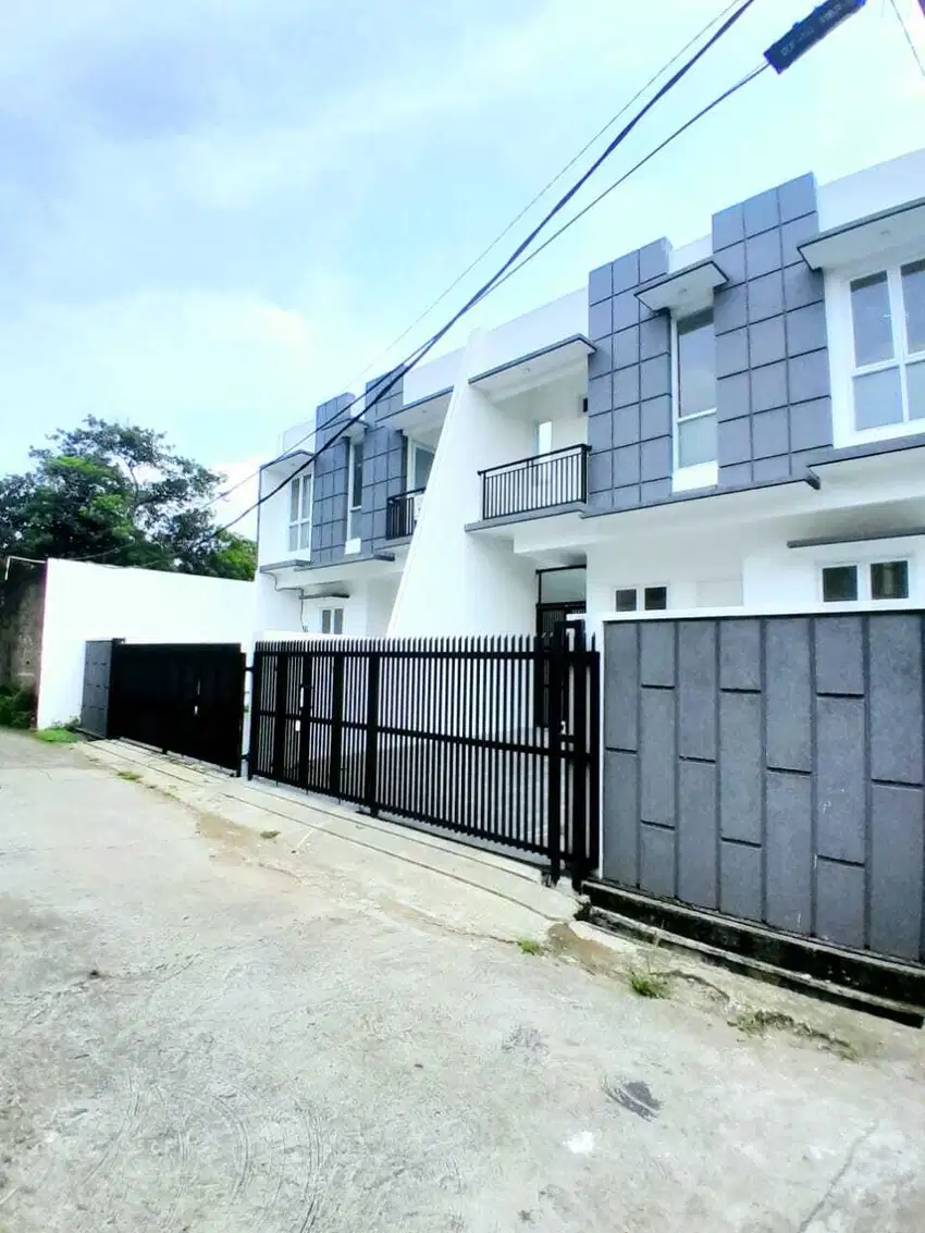 Dijual rumah 2 lantai murah dekat tol jatiwaringin pondok gede
