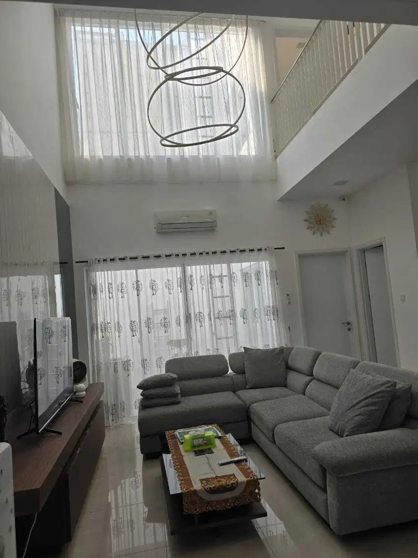FOR SALE RUMAH FURNISH SIAP HUNI RIVIERA PURI METLAND