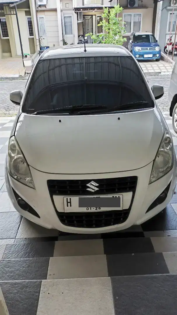 Suzuki Splash 2013 AT