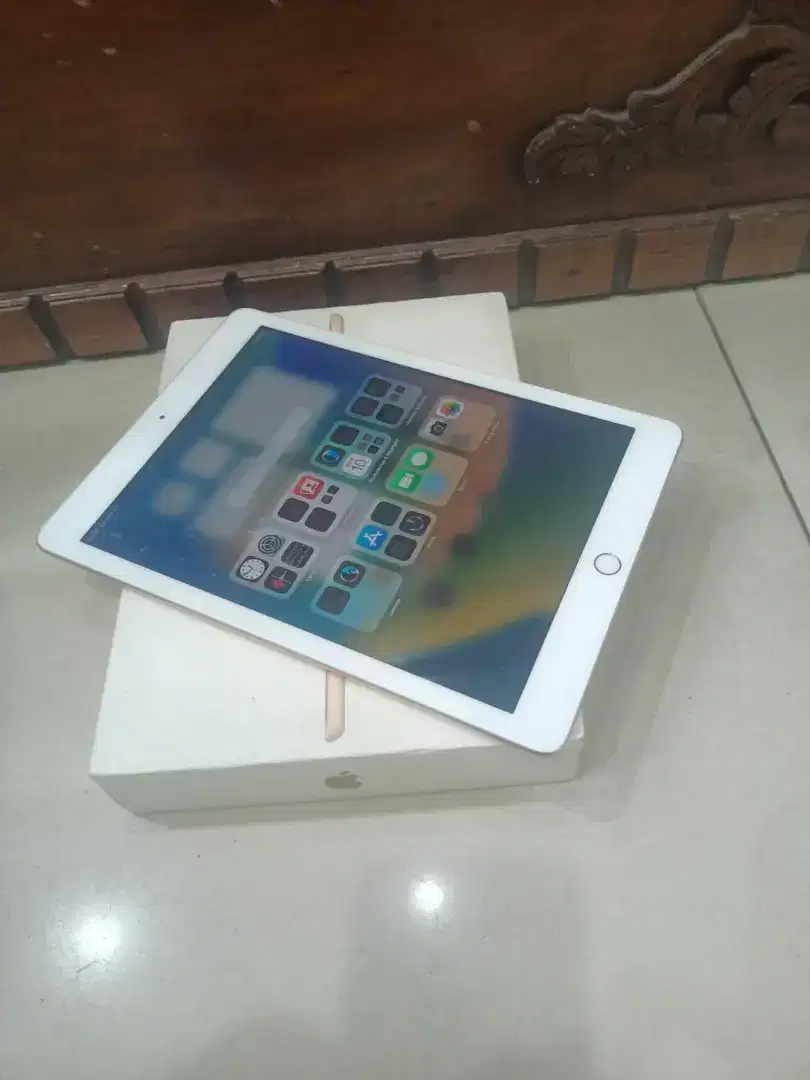 iPad gen 5 wifi only internal 32 normal semua  msh original semua lkp