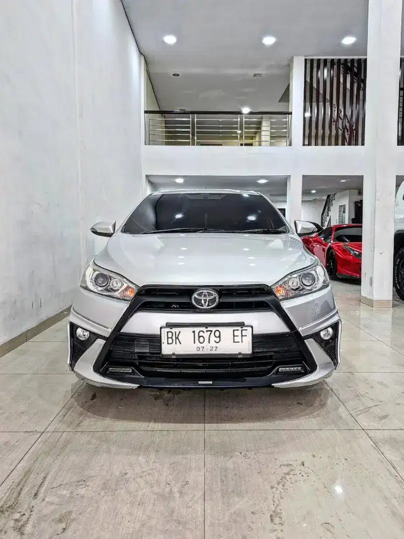 (TDP 22JT) YARIS TRD CVT 2017 / 2016 silver toyota sportivo 1.5