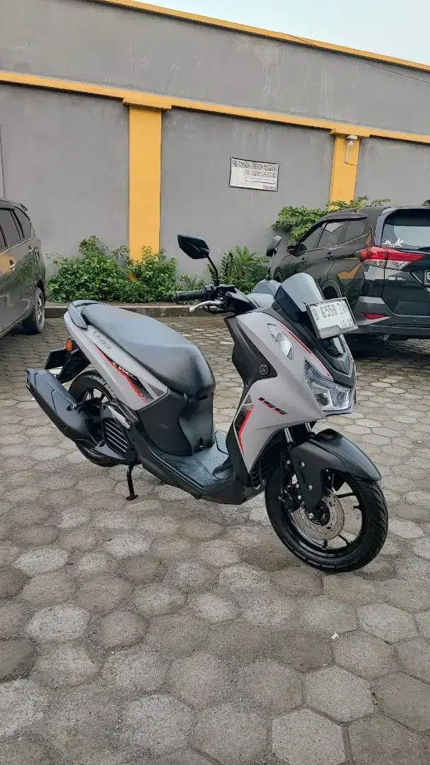 Yamaha Lexi 155 LX