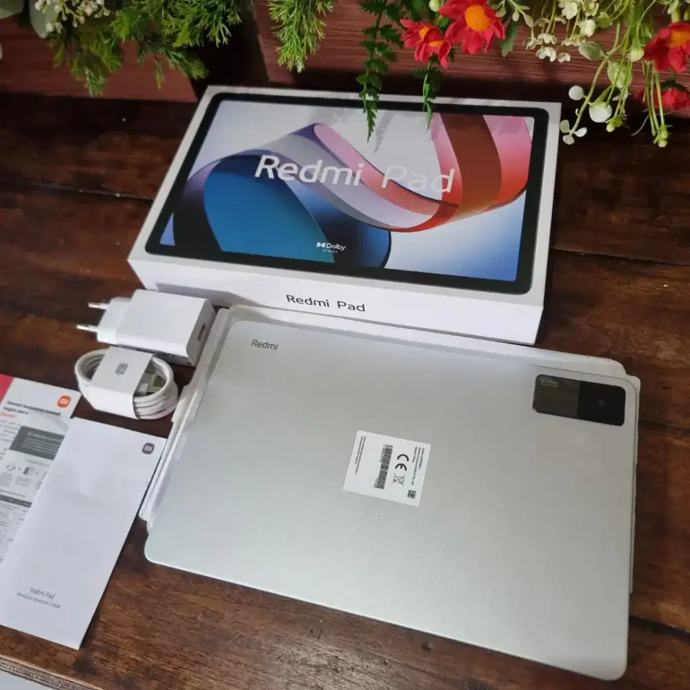 Xiaomi Redmi Pad 6/128 + Keyboard + Pen Like New Masih Garansi BH 95%