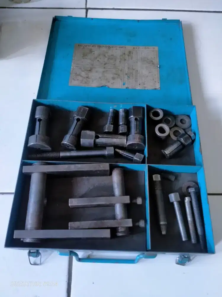 Treker bearing ( bearing remover kit)