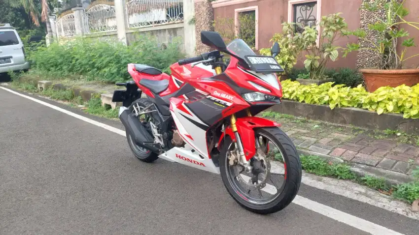 HONDA CBR 150R 2022 GRESS