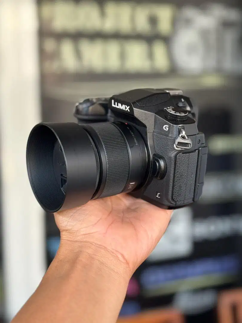 Panasonic Lumix G85 + Lumix 25mm f1.7 ASPH Box Lengkap Bonus Banyak
