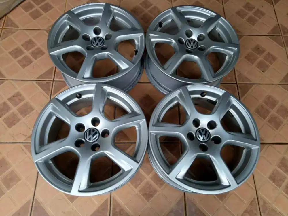 Velg Vw Polo R15 Vw Polo,all new avanza,xenia,wish,Sienta,corona