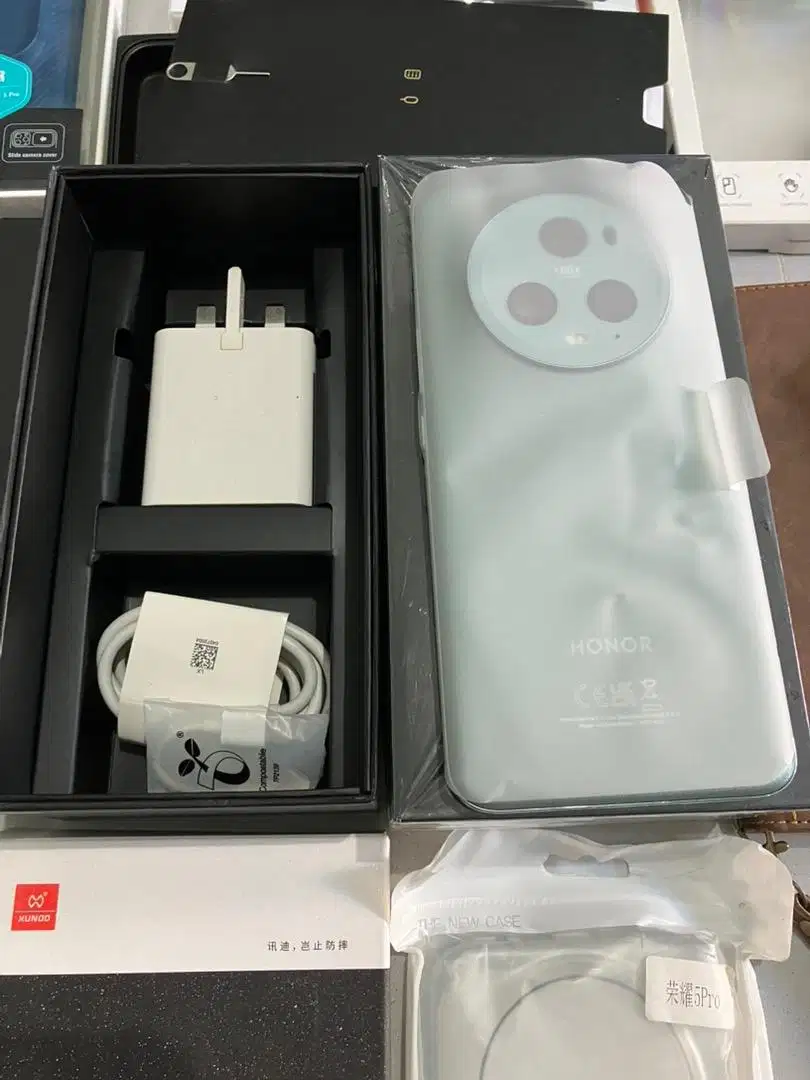 Honor Magic 5 Pro 12/512GB Bonus Melimpah