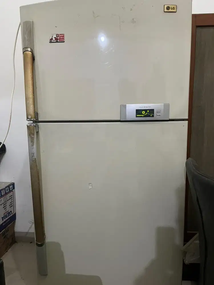 Kulkas LG Jumbo 700 L GRS702ALQ