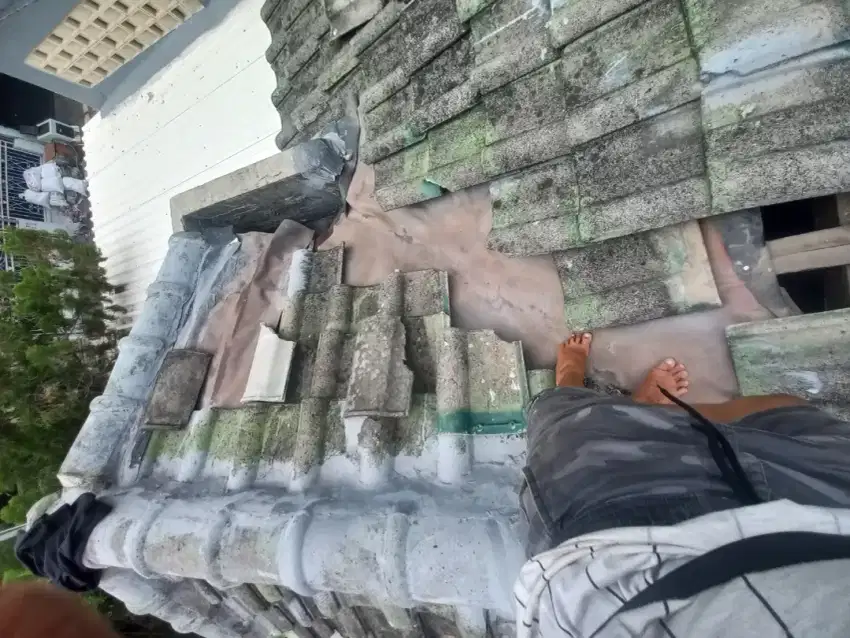 Tukang bangunan,perbaikan atap bocor,dag,talang,kanopi,renopasi dll