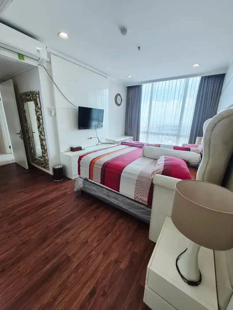 INCLUDE SC & IPL Apartemen VIA VUE Ciputra World