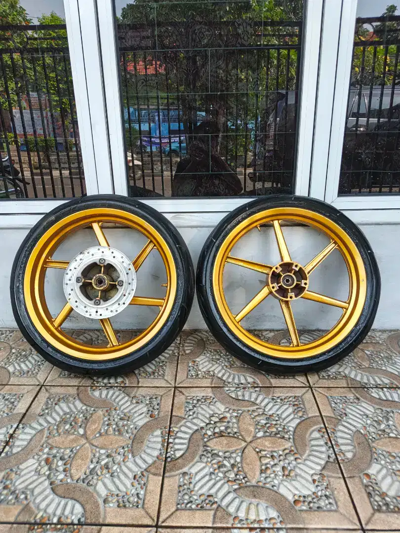 Velg yamaha r15, Vixion, cbr150