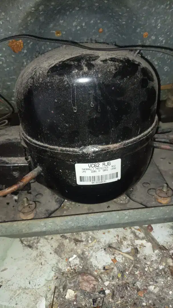 SERVIS KULKAS BERGARANSI