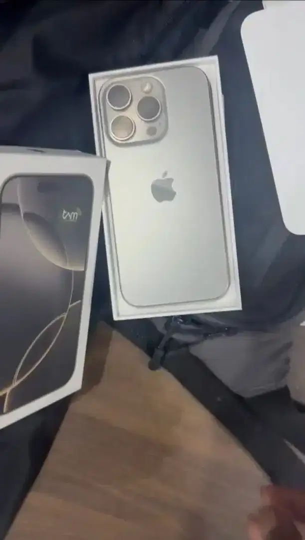 Iphone 16 Pro 256 ibox BH 100 Garansi 23/04/2026 Mulus No Minus