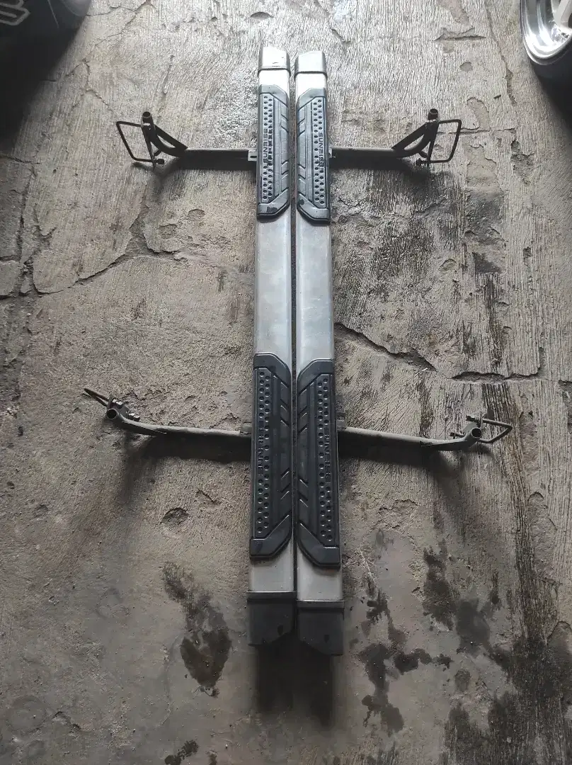 Footstep kijang escudo sidekick vitara futura carry jimny long