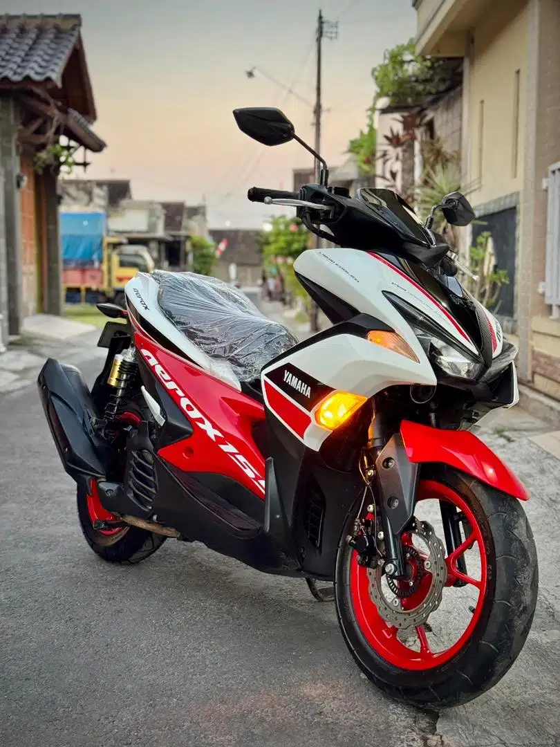 AEROX 155 VVA SE RARE ITEM