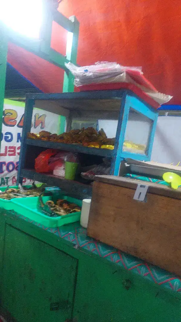 Kerja pecel lele full time