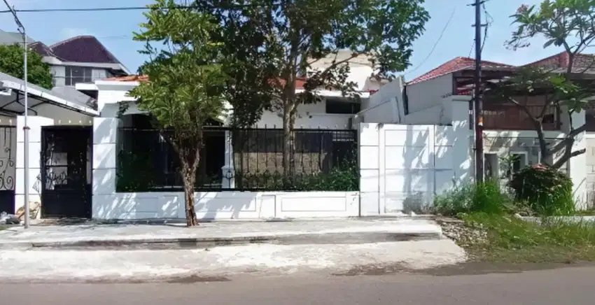 Disewakan Rumah Siap Huni Manyar