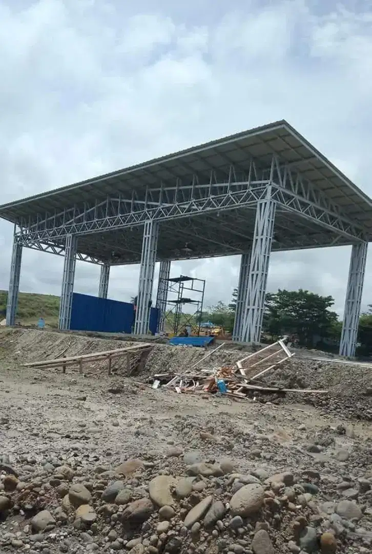 KONTRUKSI atap baja ringan