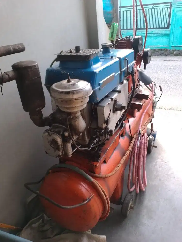 Mesin Kompresor Angin Solar Kubota Japan 12 PK SIAP PAKAI