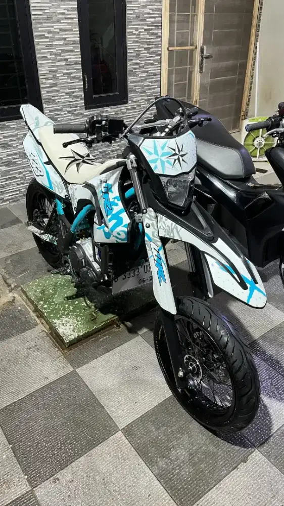 Yamaha WR 155 R SuperMoto