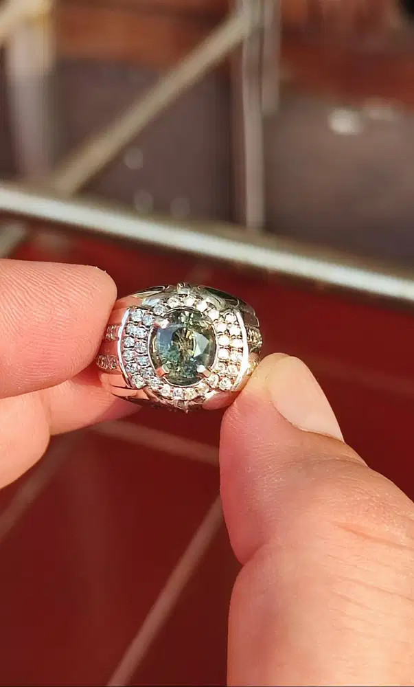 NATURAL GREEN SAPPHIRE NH 2.05 CTS GOOD LUSTERS