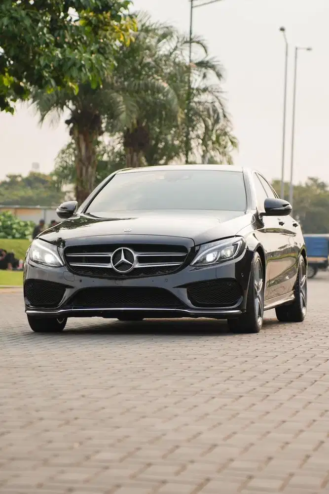 Full Option! Mercedes Benz C300 AMG Line 2018 W205 bmw 330i g20