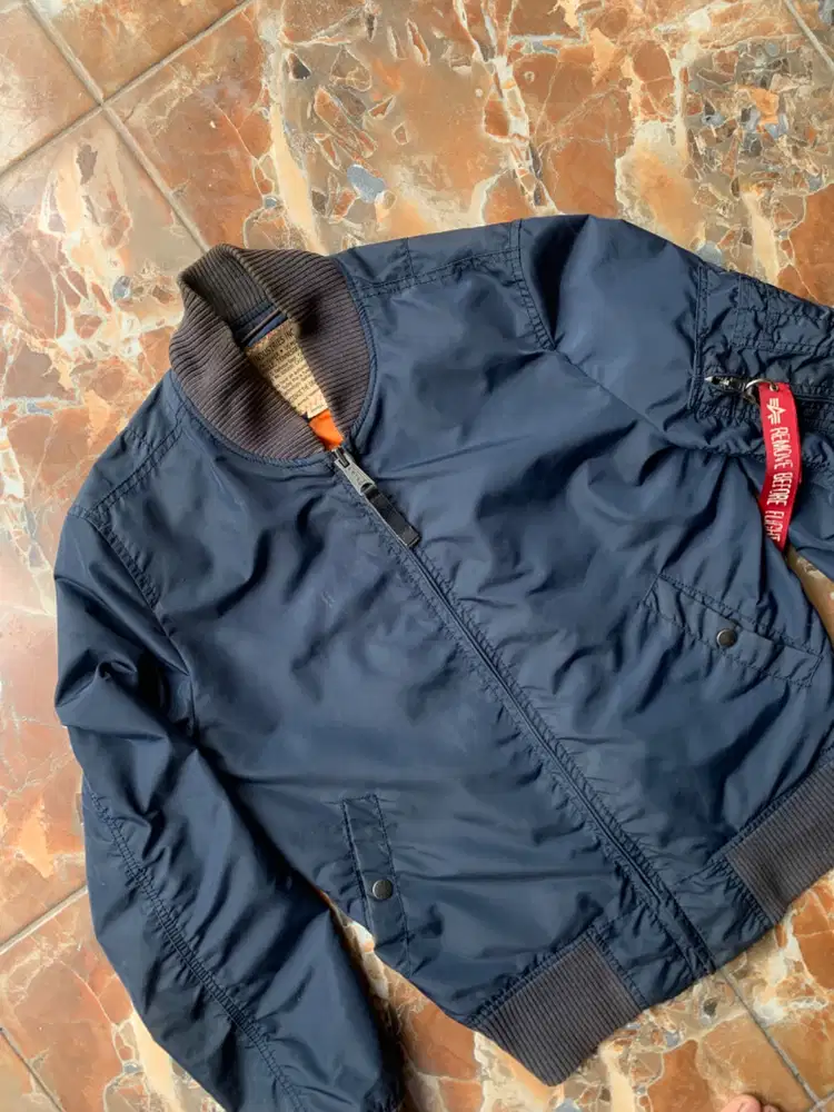Alpha industries bomber jacket vintage army