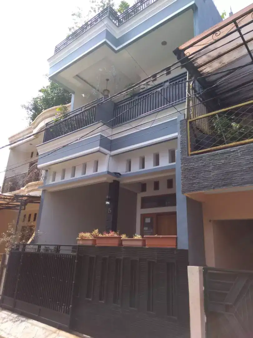 Di JUAL RUMAH 3lt TP
