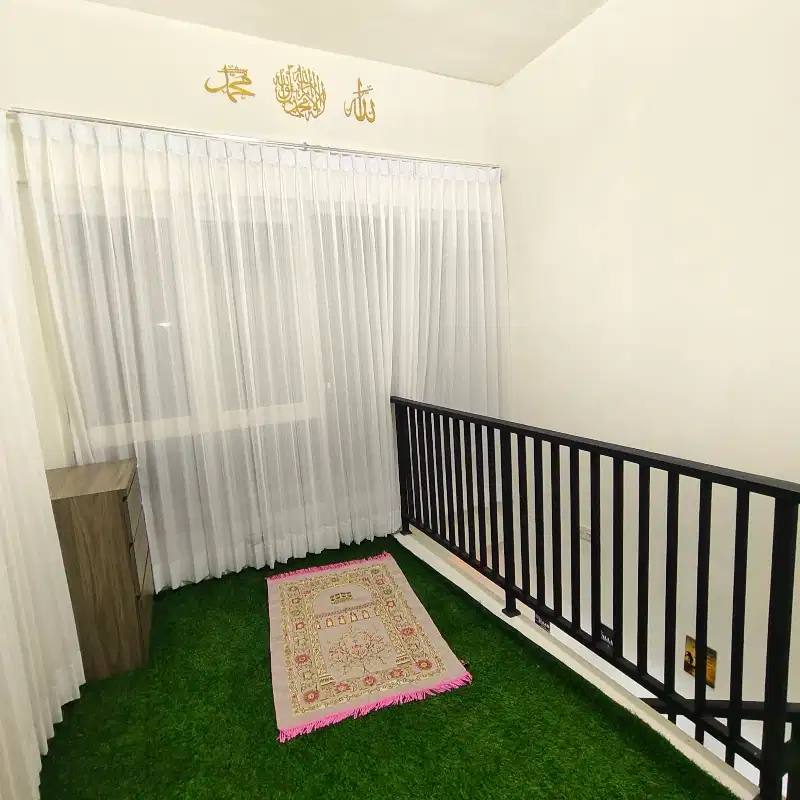 JUAL VILLA  3 LANTAI ROFTOP DAN KOLAM RENANG