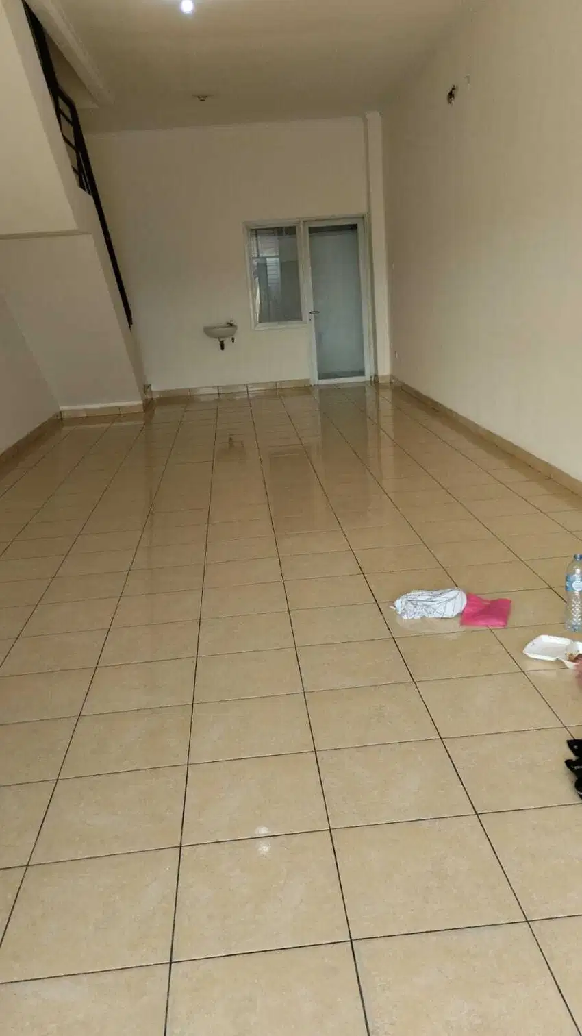 Dijual Dan Sewa Ruko 3 Lantai Bagus di Bolsena Gading Serpong